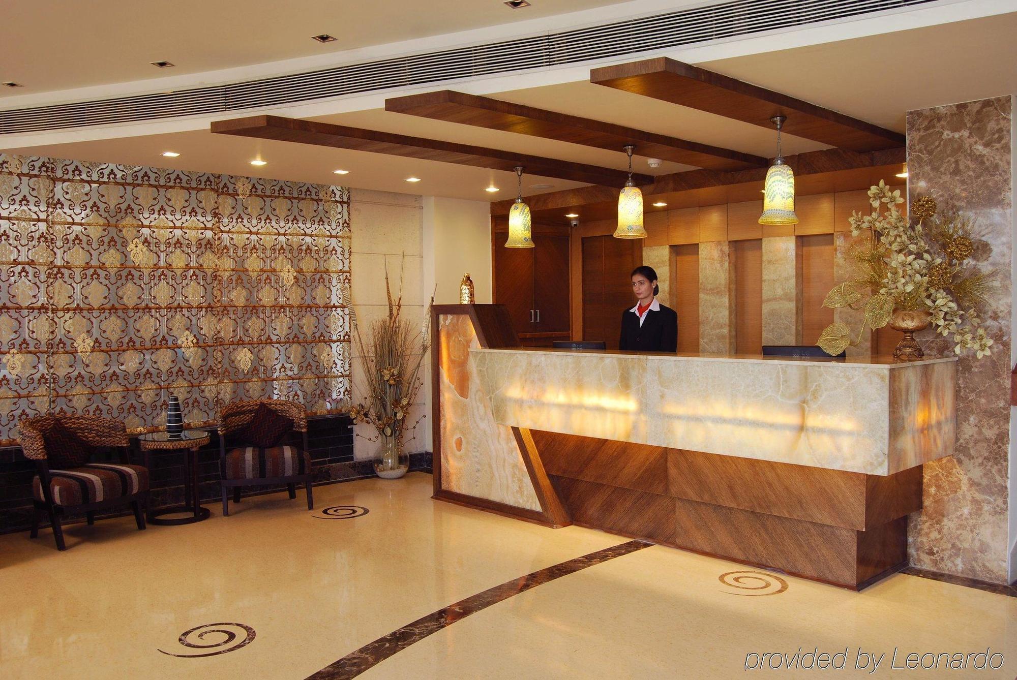 Hk Clarks Inn, Αμριτσάρ Εξωτερικό φωτογραφία