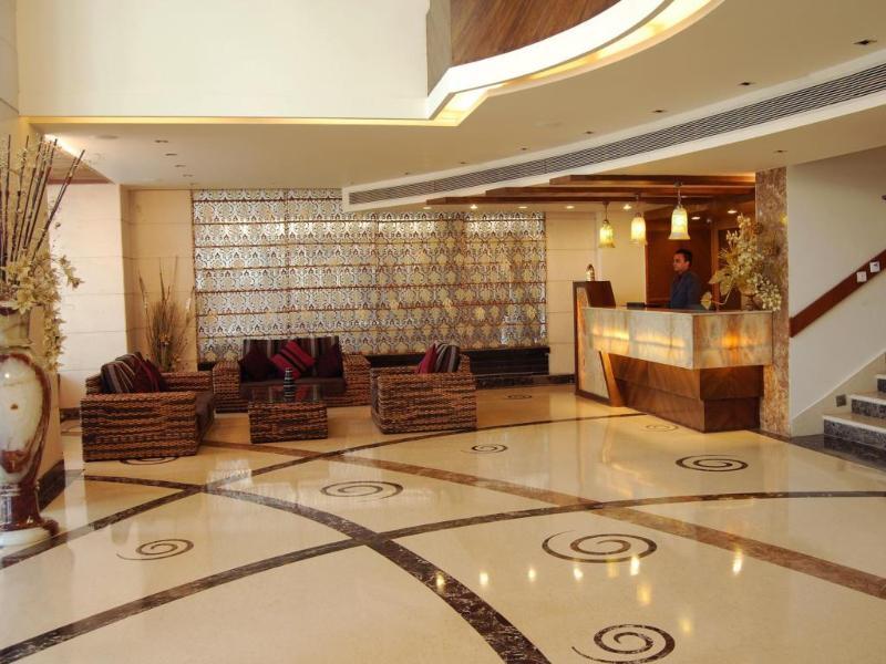 Hk Clarks Inn, Αμριτσάρ Εξωτερικό φωτογραφία